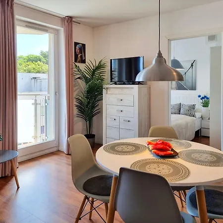Visit Baltic - Kwartal Rozy Wiatrow Lawendowy Z Sypialnia I Balkonem Apartmán